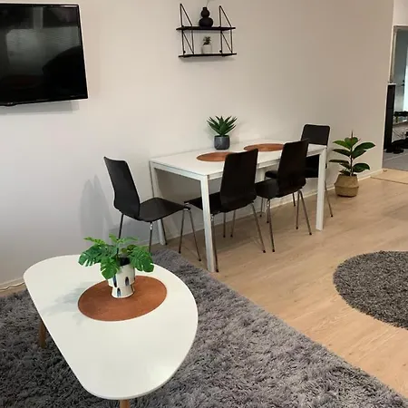 2br Apartment, Free Parking - Peikontie Appartement Oulu