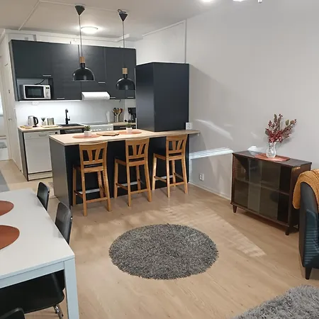 2br Apartment, Free Parking - Peikontie