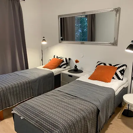 2br Apartment, Free Parking - Peikontie