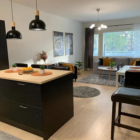 2br Apartment, Free Parking - Peikontie