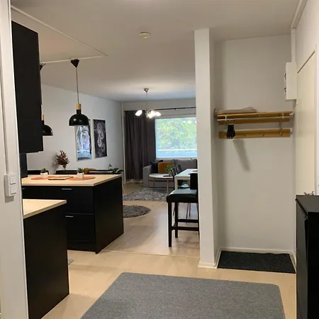 2br Apartment, Free Parking - Peikontie *